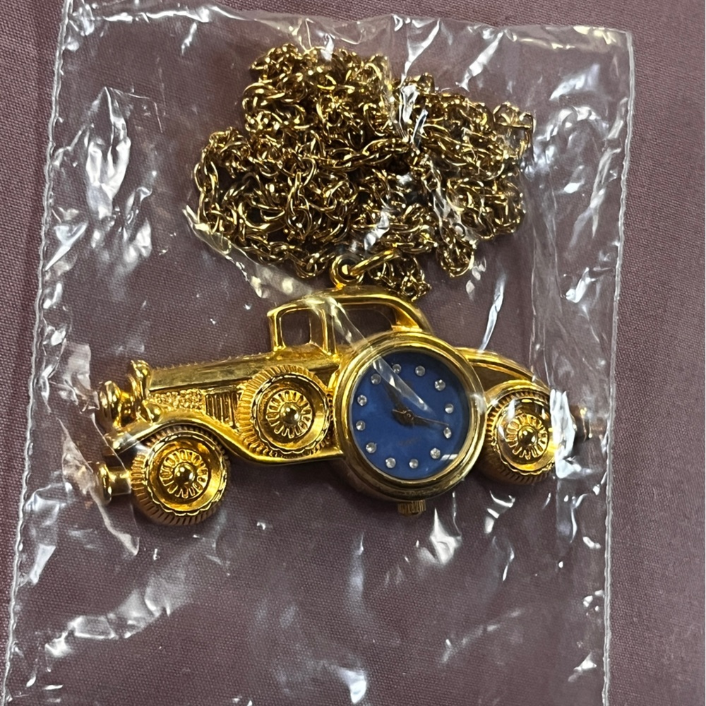 Clock necklaces